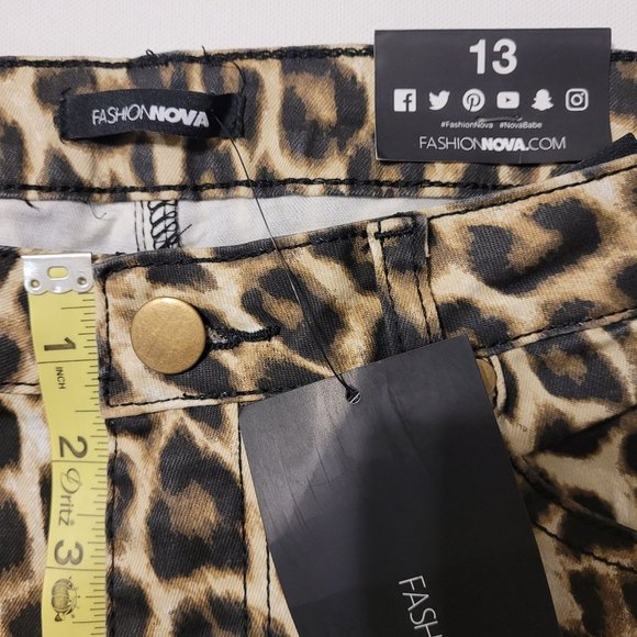 NWT FashionNova Pants Women's size 13 Animal Print, see pics - Picture 10 of 16
